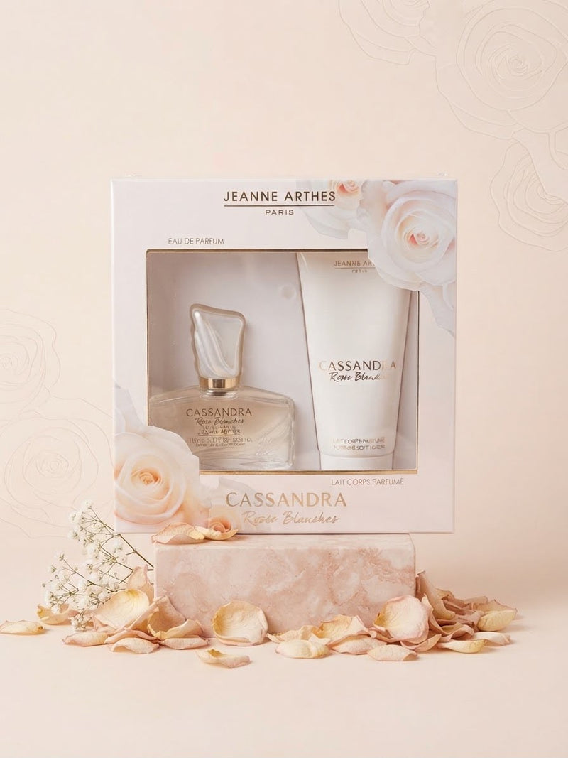 Jeanne Arthes Cassandra Roses Blanches Gift Set