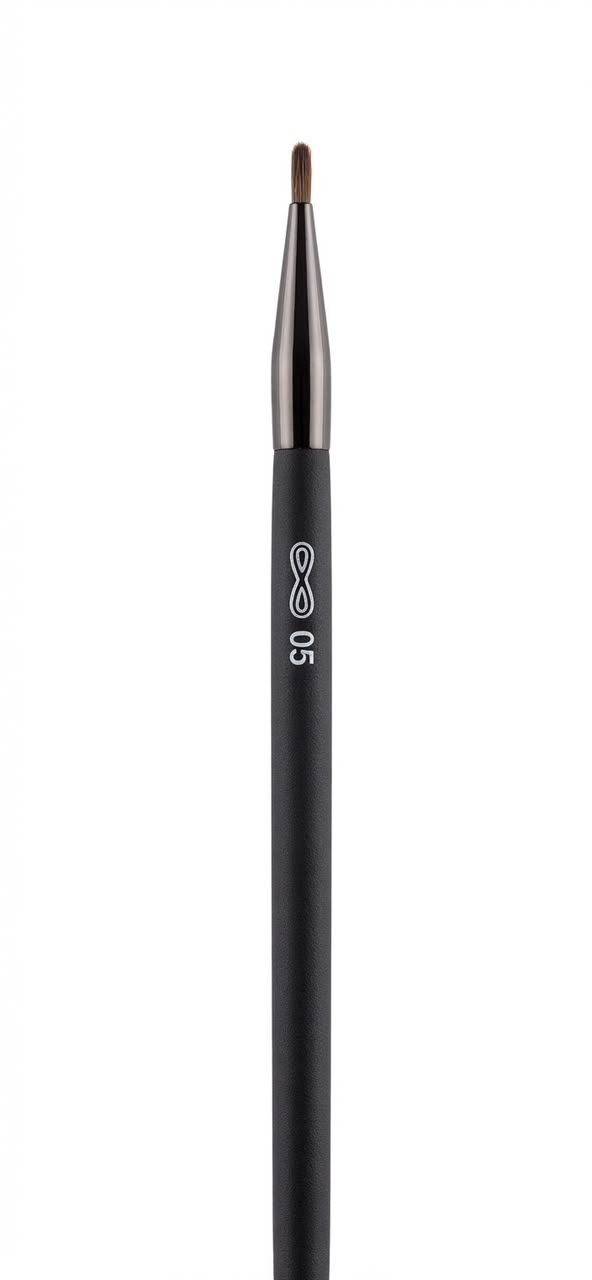 Eyeliner brush